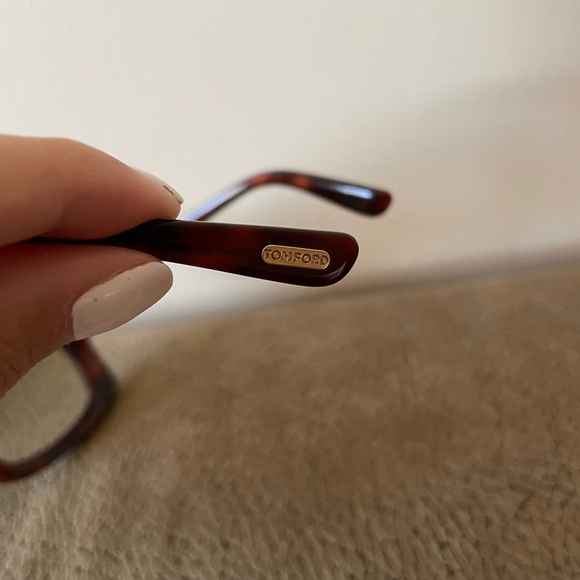 Tom Ford Woman’s Sunglasses - Picture 4 of 7